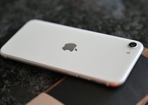 Apple hủy bỏ iPhone SE thế hệ tiếp theo